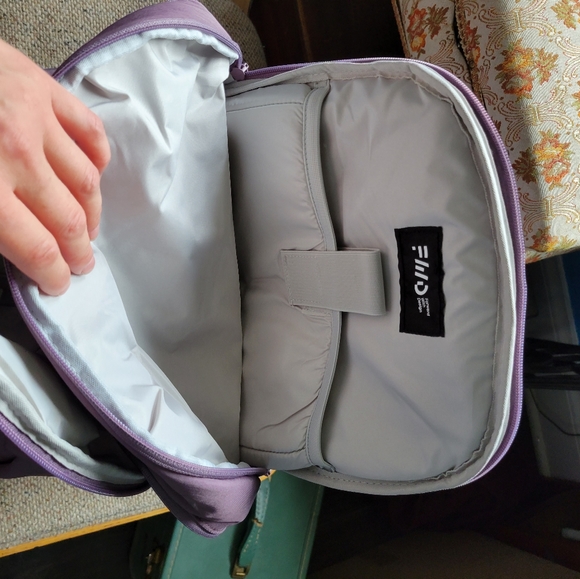 Forward with Design mauve backpack and beauty pack - Picture 3 of 10